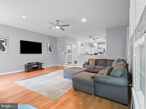 Living - 6201 Cardinal Brook Ct, Springfield, VA 22152 photo 5 of 6