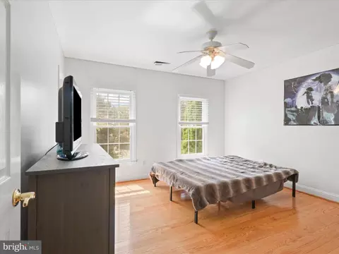 Bedroom - 6201 Cardinal Brook Ct, Springfield, VA 22152 photo 4 of 4