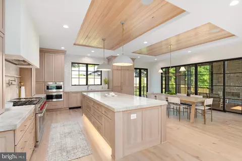 Kitchen - 5950 Woodacre Ct, Mclean, VA 22101 photo 4 of 7