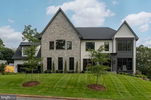 Exterior - 5950 Woodacre Ct, Mclean, VA 22101 photo 5 of 5