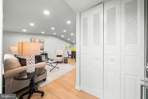 4426 Cub Run Rd, Chantilly, VA 20151 photo 16