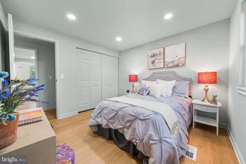 4426 Cub Run Rd, Chantilly, VA 20151 photo 21