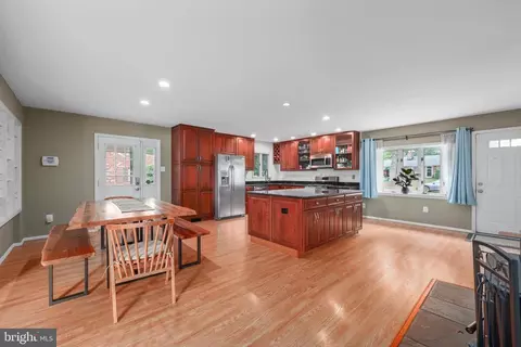 5513 Hinton St, Springfield, VA 22151 photo 5