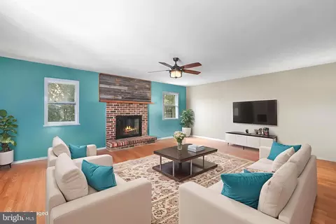 5513 Hinton St, Springfield, VA 22151 photo 8