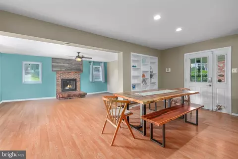 5513 Hinton St, Springfield, VA 22151 photo 9