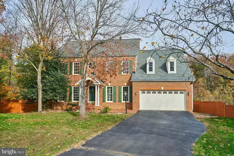 5132 Gagne Ct, Fairfax, VA 22030