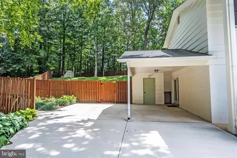 Exterior - 9100 Joyce Phillip Ct, Springfield, VA 22153 photo 3 of 9