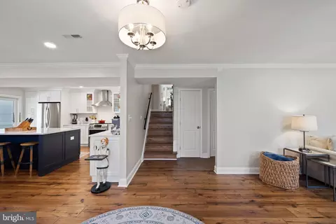 Entry Way - 9100 Joyce Phillip Ct, Springfield, VA 22153 photo 2 of 3
