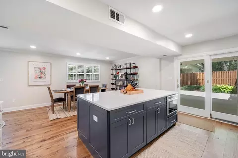 Kitchen - 9100 Joyce Phillip Ct, Springfield, VA 22153 photo 5 of 6