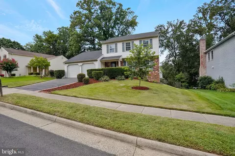 8298 Lindside Way, Springfield, VA 22153