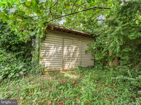 Exterior - 7304 Dickenson St, Springfield, VA 22150 photo 9 of 9