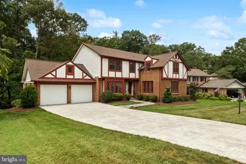 3914 Bentwood Ct, Fairfax, VA 22031