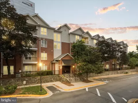 1521 Spring Gate Dr #10107, Mclean, VA 22102