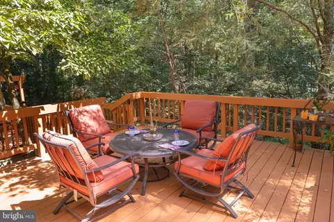 Exterior - 11301 Fieldstone Ln, Reston, VA 20191 photo 4 of 18