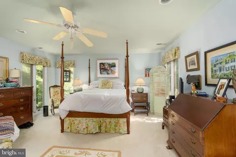Bedroom - 11301 Fieldstone Ln, Reston, VA 20191 photo 1 of 2