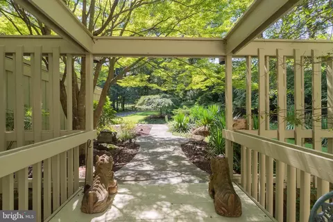 Exterior - 11301 Fieldstone Ln, Reston, VA 20191 photo 3 of 18