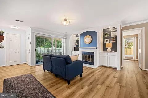 10203 A Willow Mist Ct #73, Oakton, VA 22124