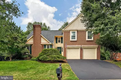 15162 Stratton Major Ct, Centreville, VA 20120