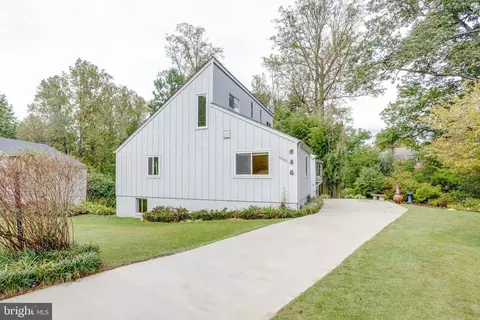 5502 Saddlebrook Ct, Burke, VA 22015 photo 10