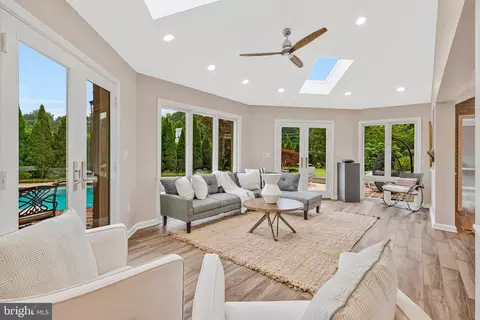 Other - 6280 Dunaway Ct, Mclean, VA 22101 photo 5 of 10