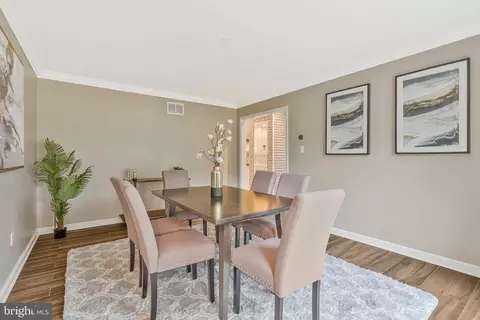 Dining - 6280 Dunaway Ct, Mclean, VA 22101 photo 7 of 7