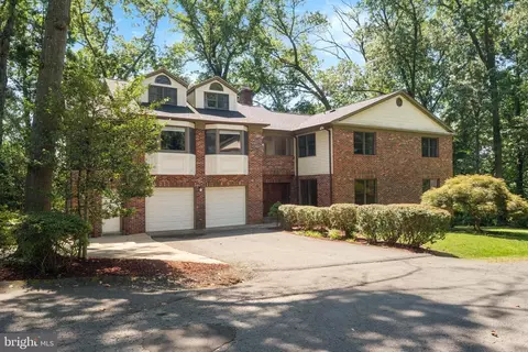 3436 Holly Rd, Annandale, VA 22003