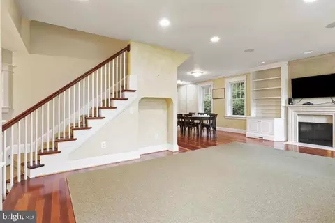 Living - 1515 Cedar Ave, Mclean, VA 22101 photo 2 of 4