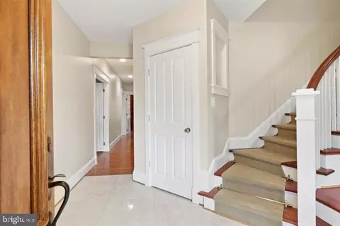 Entry Way - 1515 Cedar Ave, Mclean, VA 22101 photo 1 of 2