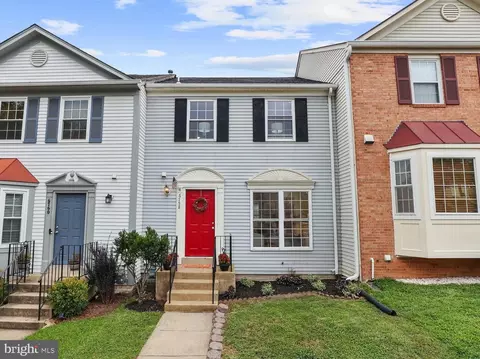 6758 Rockledge Pl, Centreville, VA 20121