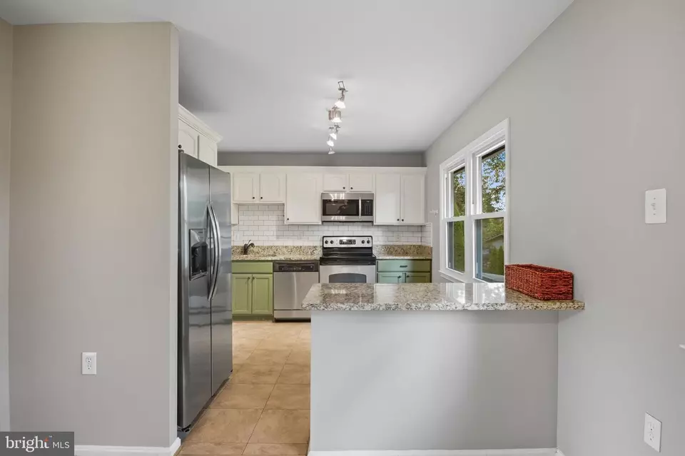 Kitchen - 838 Colvin Ct, Herndon, VA 20170 photo 1 of 3