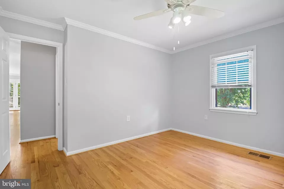 Bedroom - 838 Colvin Ct, Herndon, VA 20170 photo 2 of 4