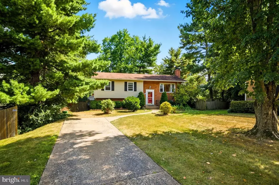Other - 838 Colvin Ct, Herndon, VA 20170 photo 1 of 15
