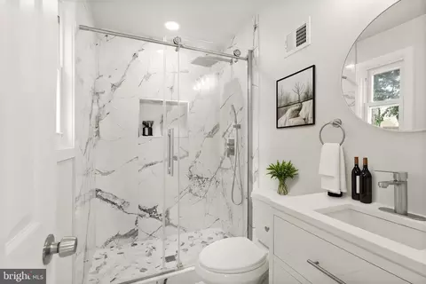 Bath - 5803 Hanover Ave, Springfield, VA 22150 photo 1 of 7
