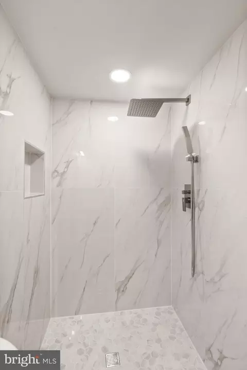 Bath - 5803 Hanover Ave, Springfield, VA 22150 photo 7 of 7