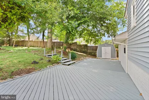 Exterior - 5803 Hanover Ave, Springfield, VA 22150 photo 5 of 10