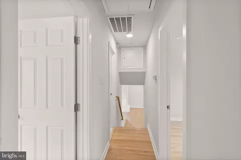Entry Way - 5803 Hanover Ave, Springfield, VA 22150 photo 4 of 8