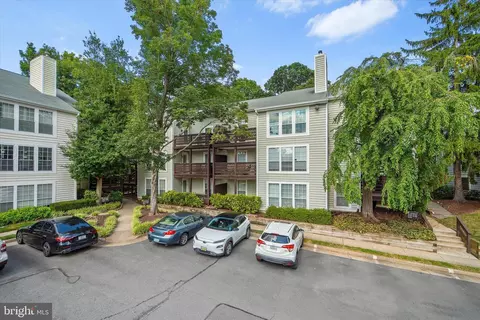 10192 Oakton Terrace Rd, Oakton, VA 22124