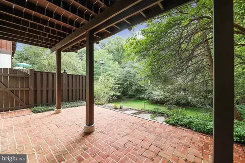 Exterior - 2256 Wheelwright Ct, Reston, VA 20191 photo 4 of 7