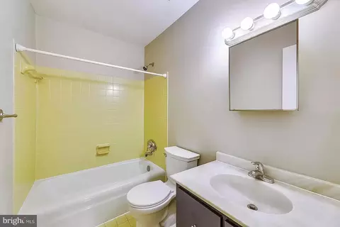 Bath - 2256 Wheelwright Ct, Reston, VA 20191 photo 1 of 4