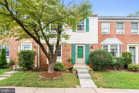 4906 Van Walbeek Pl, Annandale, VA 22003
