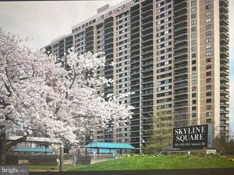 5501 Seminary Rd #214S, Falls Church, VA 22041