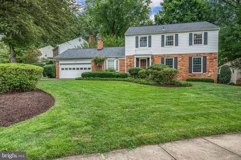 5009 King David Blvd, Annandale, VA 22003