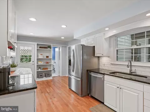 Kitchen - 6632 Reynard Dr, Springfield, VA 22152 photo 1 of 4