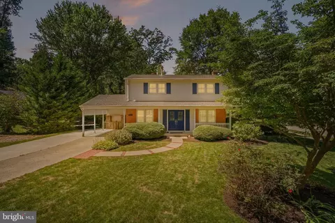 Exterior - 6632 Reynard Dr, Springfield, VA 22152 photo 1 of 8