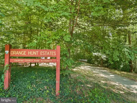 View/Area - 6632 Reynard Dr, Springfield, VA 22152 photo 1 of 2