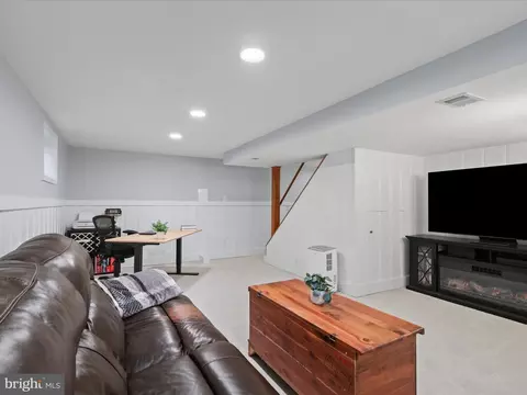 Other - 6632 Reynard Dr, Springfield, VA 22152 photo 12 of 16