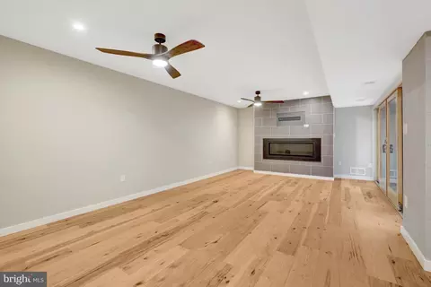 Living - 11408 Links Dr, Reston, VA 20190 photo 2 of 6