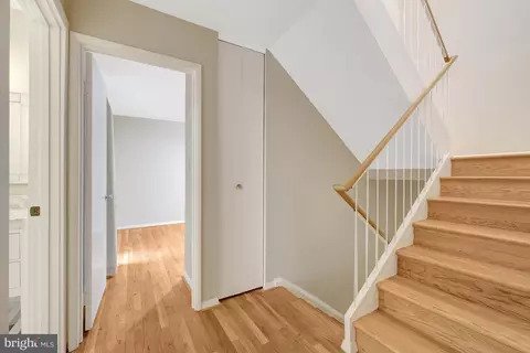 Entry Way - 11408 Links Dr, Reston, VA 20190 photo 4 of 4