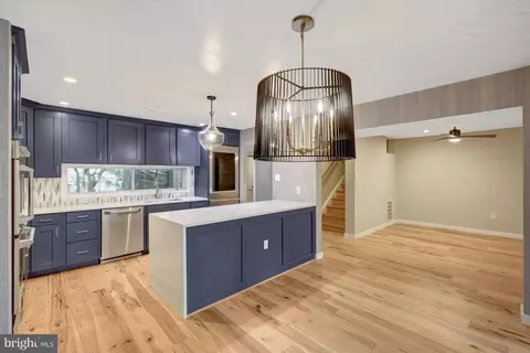 Kitchen - 11408 Links Dr, Reston, VA 20190 photo 4 of 5