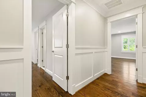 Entry Way - 8617 Dixie Pl, Mclean, VA 22102 photo 29 of 43